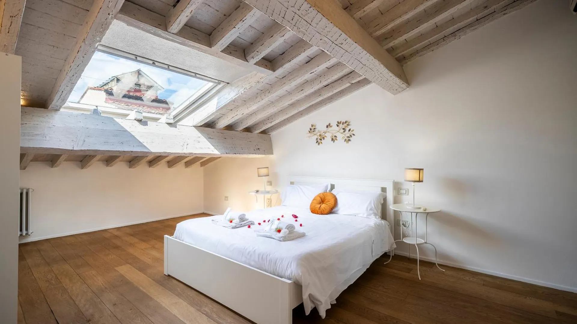 Duomo View And Hammam Apartment Florence