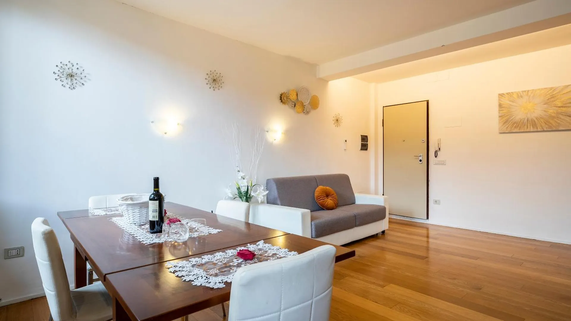 Duomo View And Hammam Apartment Florence