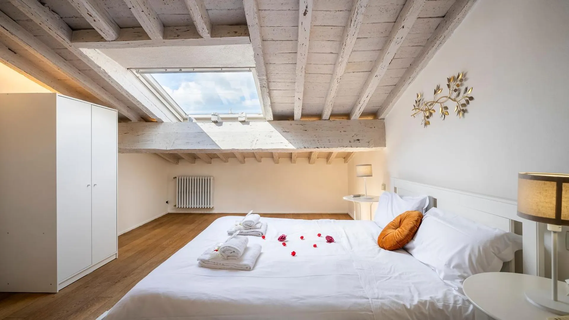 Duomo View And Hammam Apartment Florence