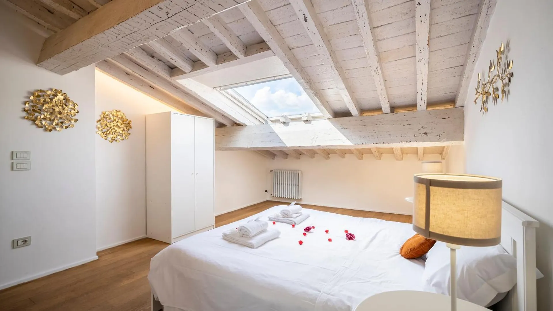 Duomo View And Hammam Apartment Florence